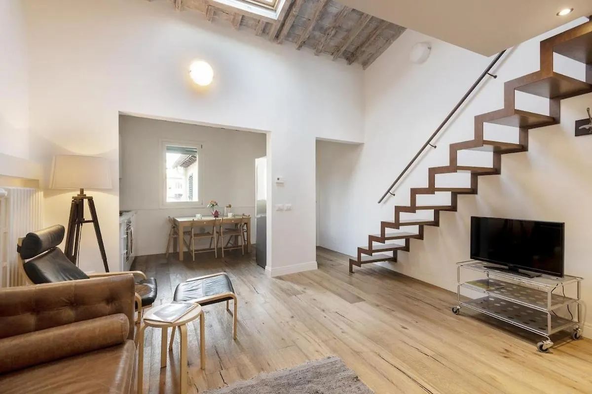 Ghibellina Attic Apartment Florence